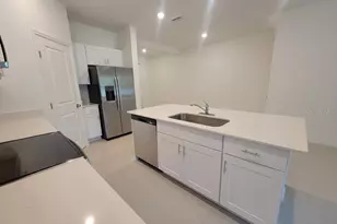 3328 Lapis Lk Dr, Zephyrhills, FL 33541 - Photo 6