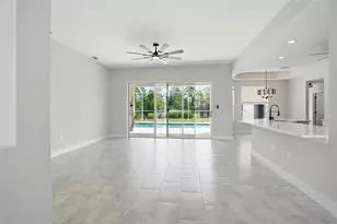 13339 Drayton Dr, Spring Hill, FL 34609 - Photo 12