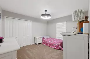 12155 Peregrine Falcon Ave, Weeki Wachee, FL 34614 - Photo 16