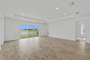 2592 Wise River Ln, Zephyrhills, FL 33541 - Photo 26