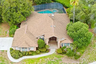 12239 Forest Crest Ct, Spring Hill, FL 34609 - Photo 4