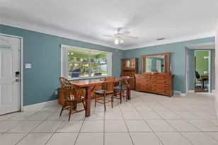 9812 51st Ave N, Saint Petersburg, FL 33708 - Photo 6