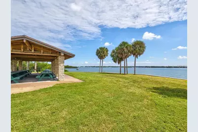 9812 51st Avenue N, Saint Petersburg, FL 33708 - Photo 30
