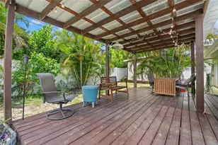 9812 51st Ave N, Saint Petersburg, FL 33708 - Photo 20