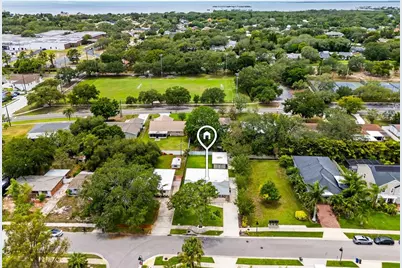 723 W Bayshore Drive, Tarpon Springs, FL 34689 - Photo 56