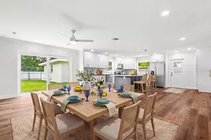 723 W Bayshore Dr, Tarpon Springs, FL 34689 - Photo 10