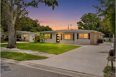 723 W Bayshore Drive, Tarpon Springs, FL 34689 - Photo 1