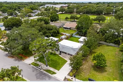 723 W Bayshore Drive, Tarpon Springs, FL 34689 - Photo 50