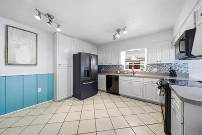 344 50th Street W, Palmetto, FL 34221 - Photo 4