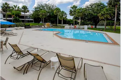 6460 River Run Boulevard, Weeki Wachee, FL 34607 - Photo 16