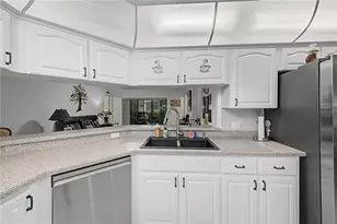 11408 Deercroft Ct, Spring Hill, FL 34609 - Photo 14