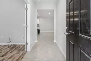 18307 Turning Leaf Cir, Land O Lakes, FL 34638 - Photo 4