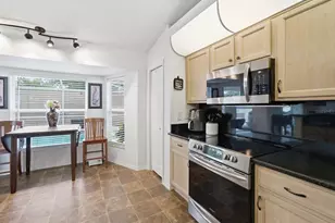 2478 Glenridge Dr, Spring Hill, FL 34609 - Photo 12