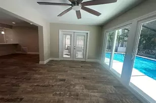 103 Carlyle Dr, Palm Harbor, FL 34683 - Photo 4