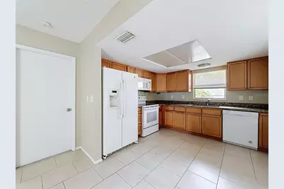 3019 40th Avenue W, Bradenton, FL 34205 - Photo 10