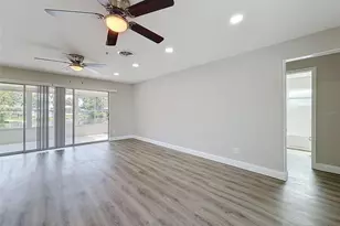 307 87th Ave NE, Saint Petersburg, FL 33702 - Photo 6