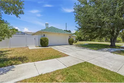 13222 Drysdale Street, Spring Hill, FL 34609 - Photo 6