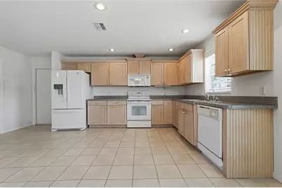 13222 Drysdale Street, Spring Hill, FL 34609 - Photo 12