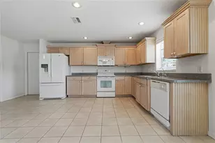 13222 Drysdale St, Spring Hill, FL 34609 - Photo 12