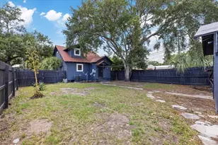 1618 12th St S, Saint Petersburg, FL 33705 - Photo 2