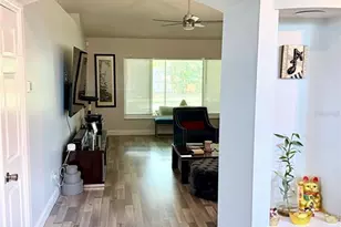 1808 Powder Ridge Dr, Valrico, FL 33594 - Photo 6