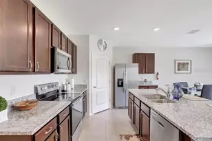 937 Cattleman St, Winter Haven, FL 33881 - Photo 2