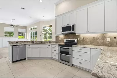 9276 Lake Cypress Loop, Weeki Wachee, FL 34613 - Photo 8