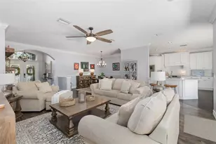 4708 Larkenheath Dr, Spring Hill, FL 34609 - Photo 10