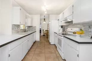 2437 Hawk Ave, Palm Harbor, FL 34683 - Photo 10