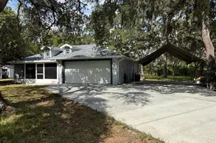 10733 Oak Dr, Hudson, FL 34669 - Photo 2