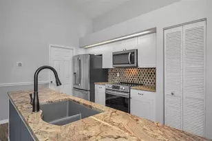 802 Anchors Way, Tarpon Springs, FL 34689 - Photo 18