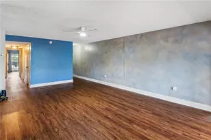 225 Country Club Dr, Largo, FL 33771 - Photo 10