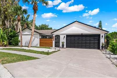2911 Woodpine Court, Sarasota, FL 34231 - Photo 2