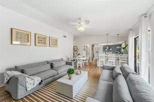2911 Woodpine Ct, Sarasota, FL 34231 - Photo 18