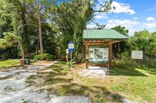 2911 Woodpine Ct, Sarasota, FL 34231 - Photo 58
