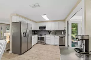 9950 Hilltop Dr, New Port Richey, FL 34654 - Photo 8