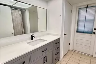 1382 Sutton Pl Dr, Palm Harbor, FL 34683 - Photo 20