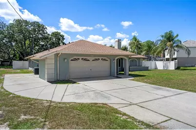 7376 Skylark Drive, Spring Hill, FL 34606 - Photo 4