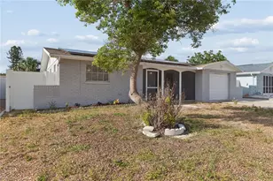 6835 Mesa Verde St, Port Richey, FL 34668 - Photo 4