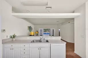5008 25th St E, Bradenton, FL 34203 - Photo 6