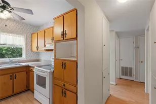 2221 Curtis Dr S, Clearwater, FL 33764 - Photo 16