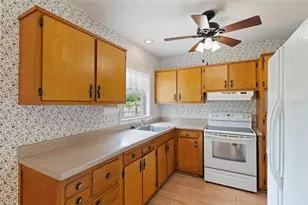 2221 Curtis Dr S, Clearwater, FL 33764 - Photo 14
