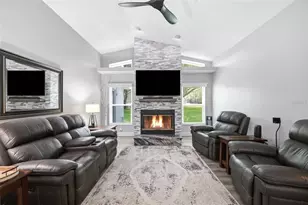 322 Hollow Oak Ct, Spring Hill, FL 34609 - Photo 2