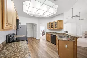 1269 Hubbard Ct, Spring Hill, FL 34608 - Photo 10