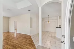 12200 Putter Green Ct, New Port Richey, FL 34654 - Photo 6