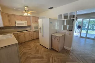 2887 Bel Forest Dr, Largo, FL 33770 - Photo 4