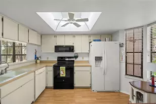 6410 Nature Preserve Ln, Spring Hill, FL 34606 - Photo 12