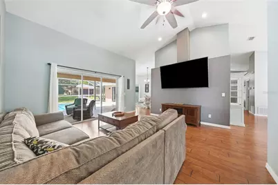 11109 Golden Eagle Avenue, Weeki Wachee, FL 34613 - Photo 8