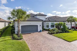 11121 Egeria Dr, Odessa, FL 33556 - Photo 2