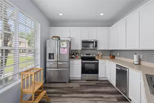 27642 Pleasure Ride Loop, Wesley Chapel, FL 33544 - Photo 14
